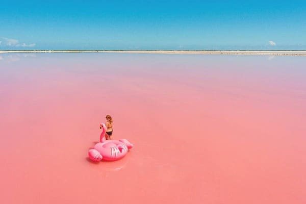 El lago rosa de Las Coloradas Yucatan