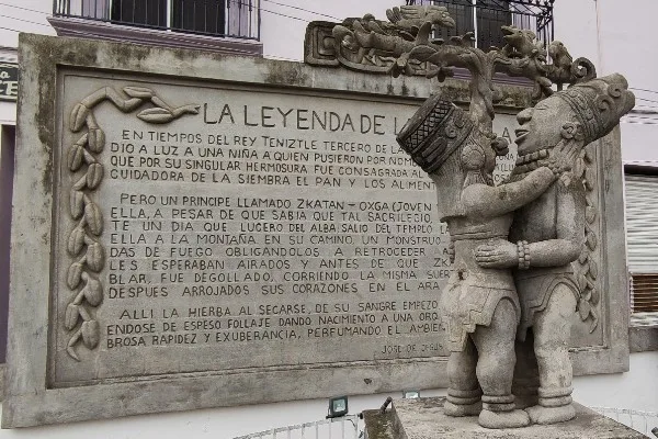 ¿Qué hacer en Papantla? 12 Monumento a la Vainilla papantla
