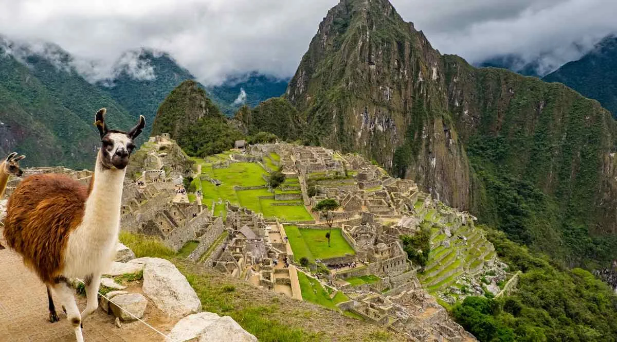 que hacer en cañete peru