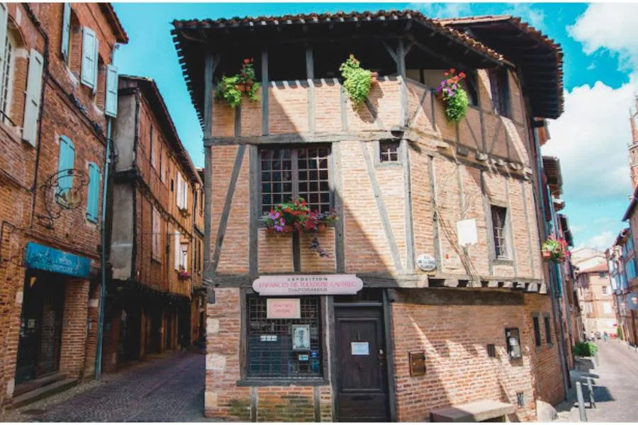 Qué hacer en Albi Francia: una guía completa para descubrir esta encantadora ciudad 9 La Maison du Vieil Alby Albi Francia