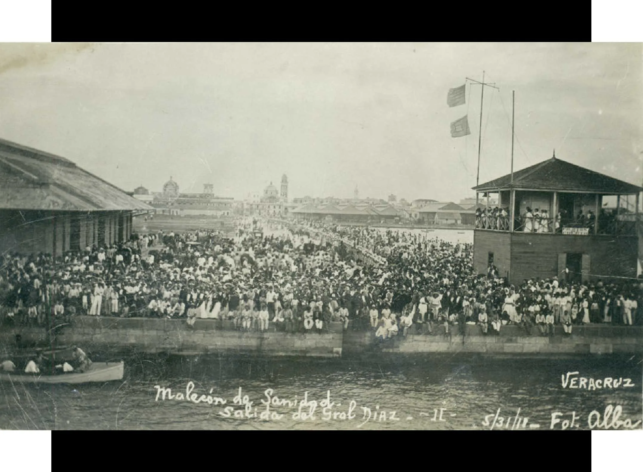 El malecón de Veracruz: Testigo de la historia y la modernidad 1 el malecon de veracruz testigo de la historia y la modernidad