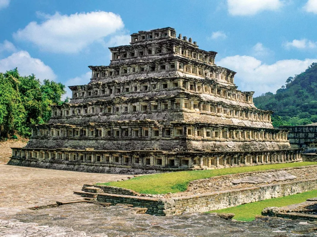 papantla y la cultura totonaca un destino turistico de gran relevancia